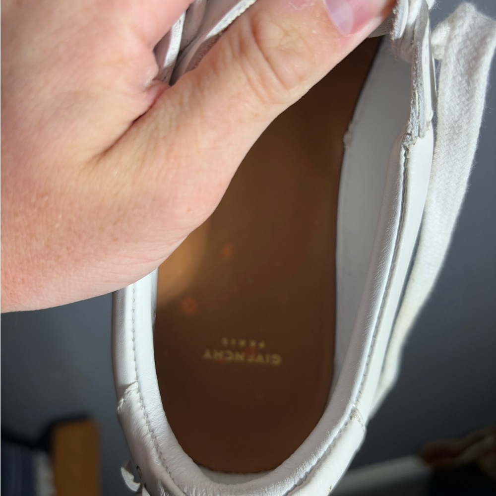 Givenchy Paris 17 Low Top Sneakers Womens Size EU 39.5 - Picture 9 of 9
